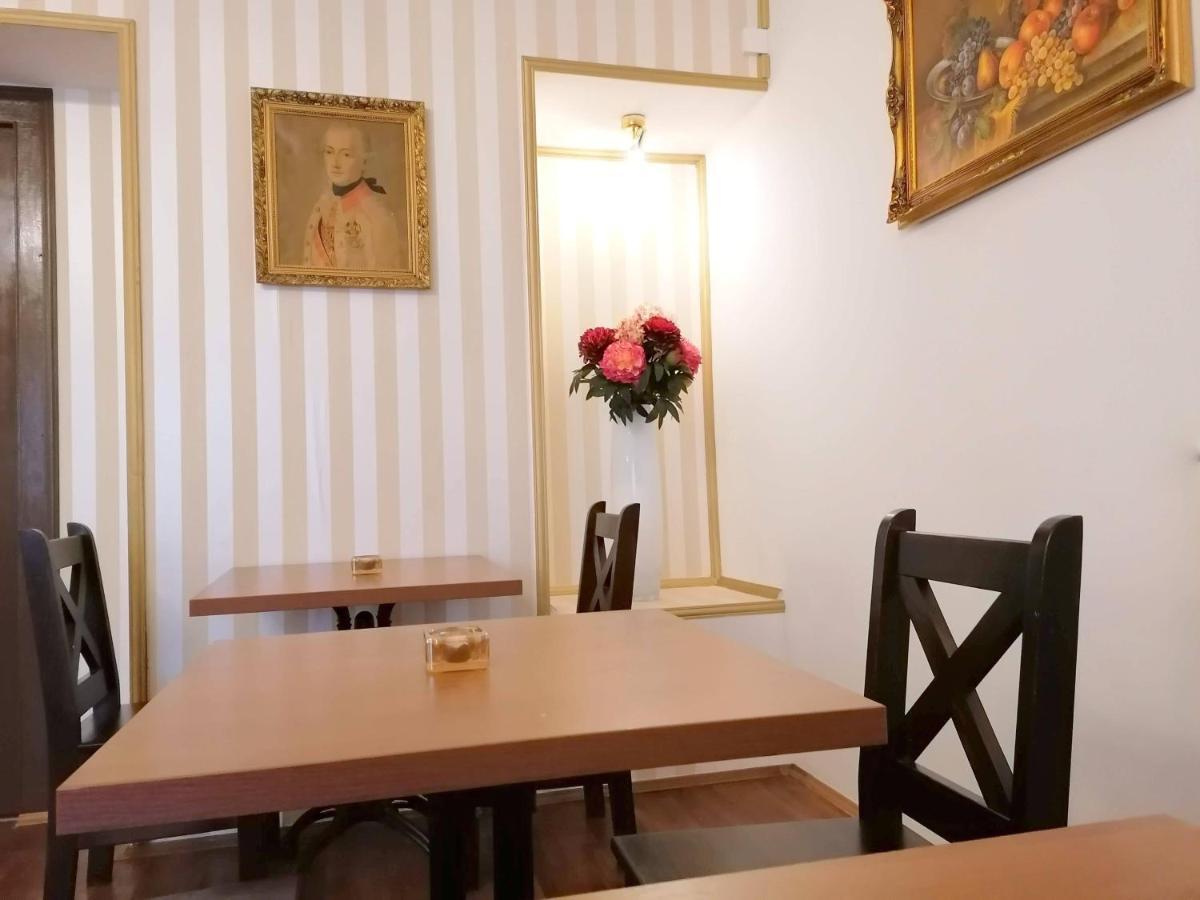 Hotel Dejmalik Litoměřice Exteriör bild