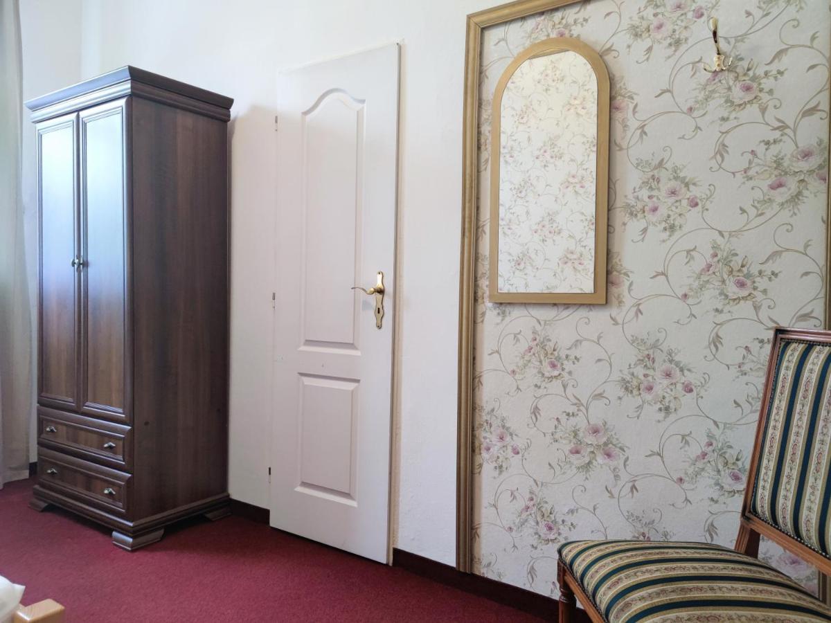 Hotel Dejmalik Litoměřice Exteriör bild