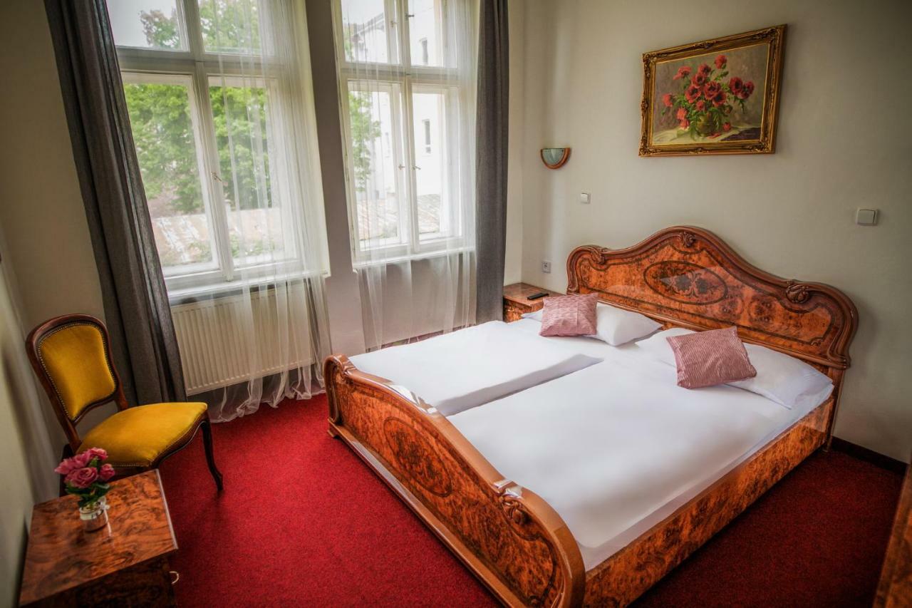 Hotel Dejmalik Litoměřice Exteriör bild